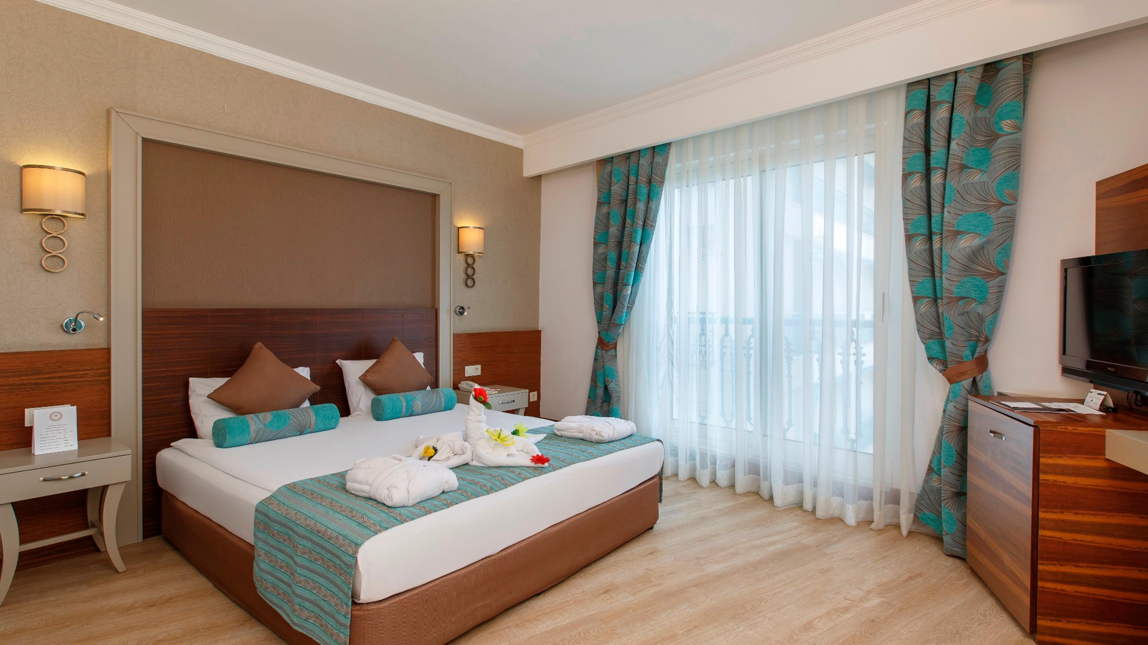 Side Crown Palace Ultra All Inclusive Exterior foto